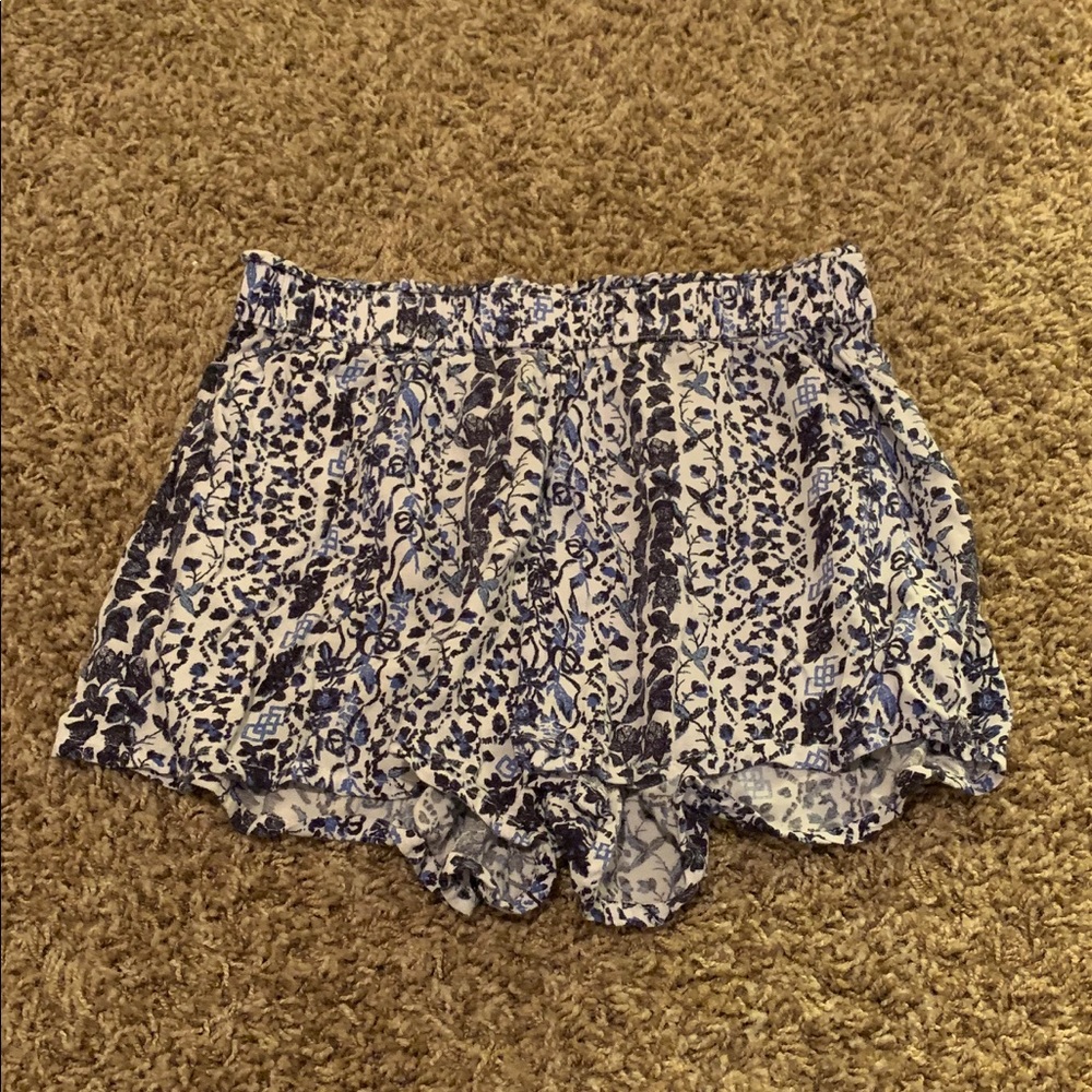 4 pairs of flowy shorts
